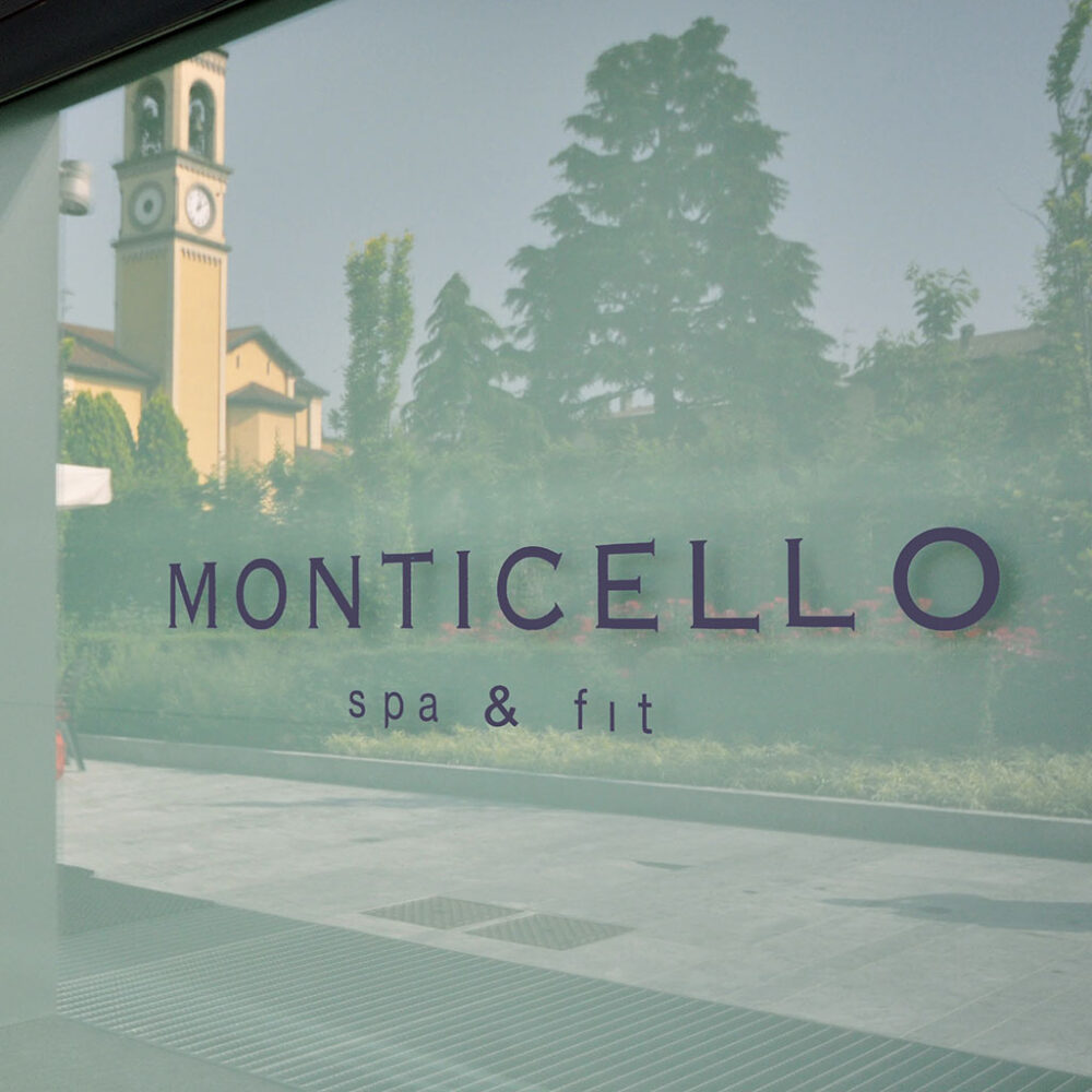 10 JOLLY Monticello 82