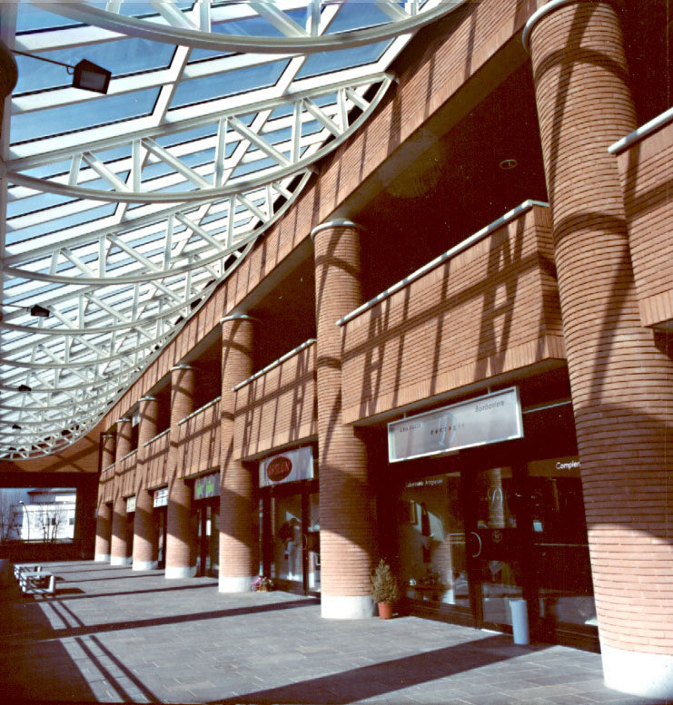 03-JOLLY-Piazza_Marconi-Vimercate-10